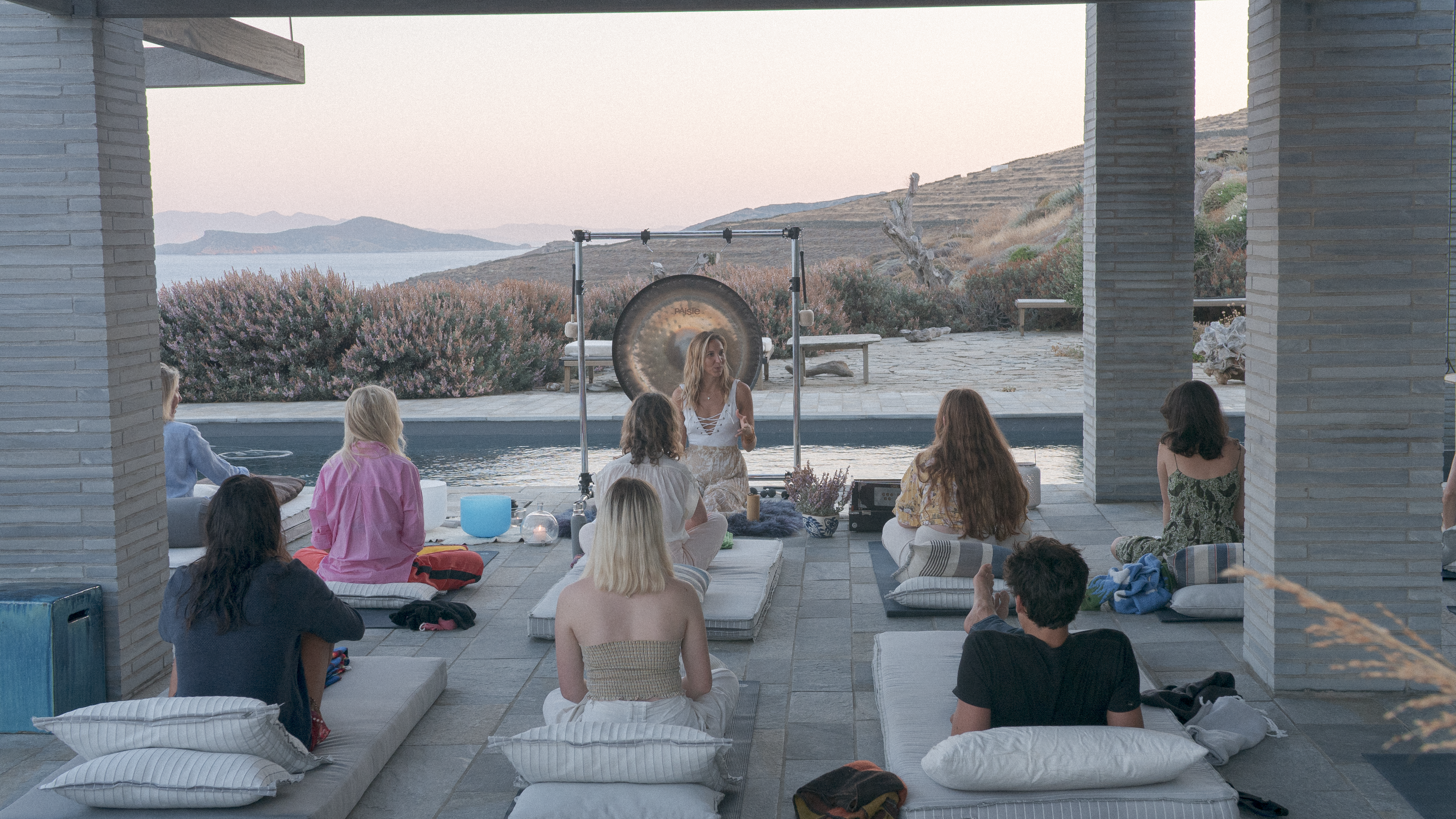 Elina Palvidis london healer yoga relaxing peace retreat