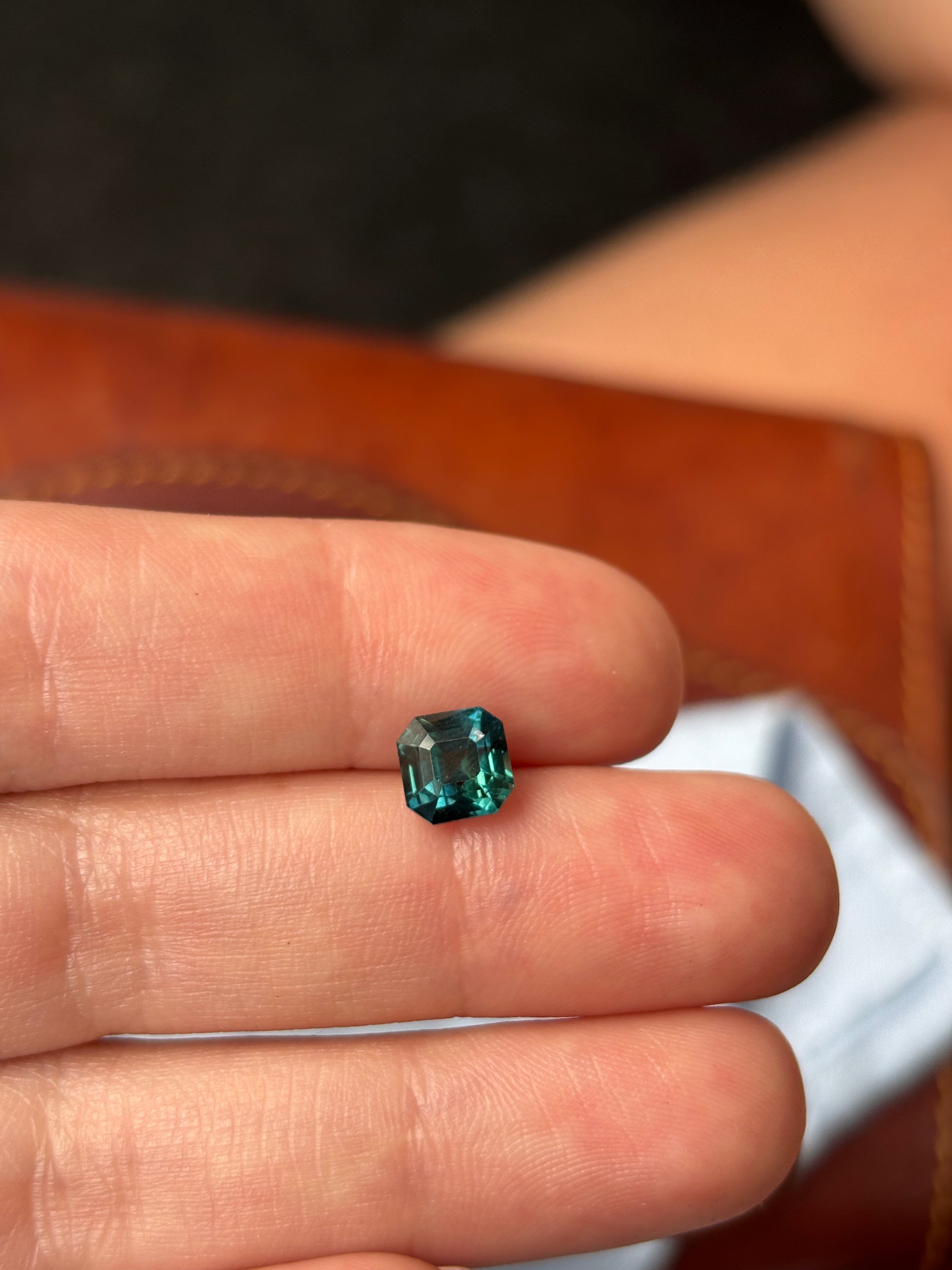 Lucy Crowther at Sri Lanka "Gem Island" beautiful green gemstones