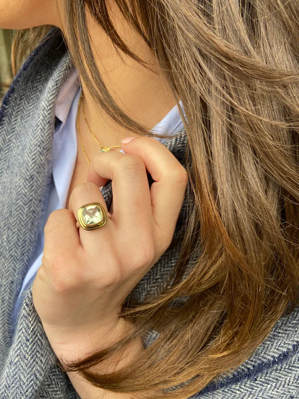 Delaval Knight Silver Gold ring with 
yellow green amethyst gemstone