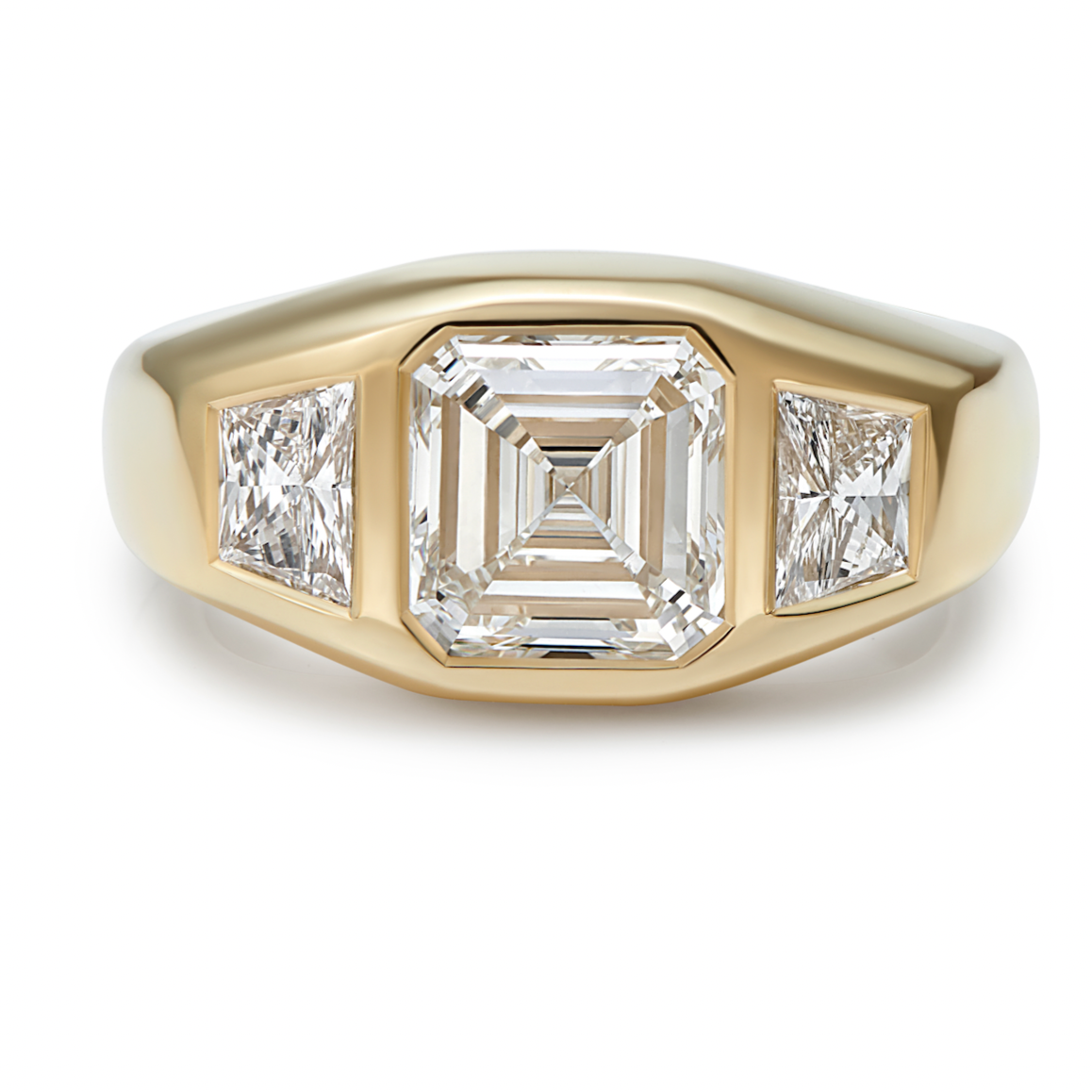 Octagon cut 2025 diamond ring